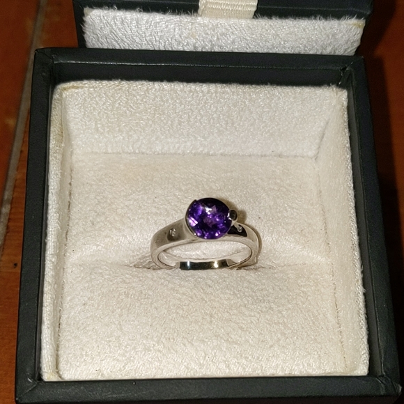 Versil Silver and Diamonds Jewelry - Amethyst and Diamond Ring